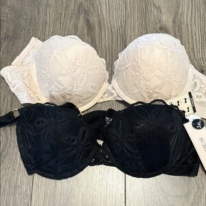 BCBG Lace Bra Set - Black and Cream